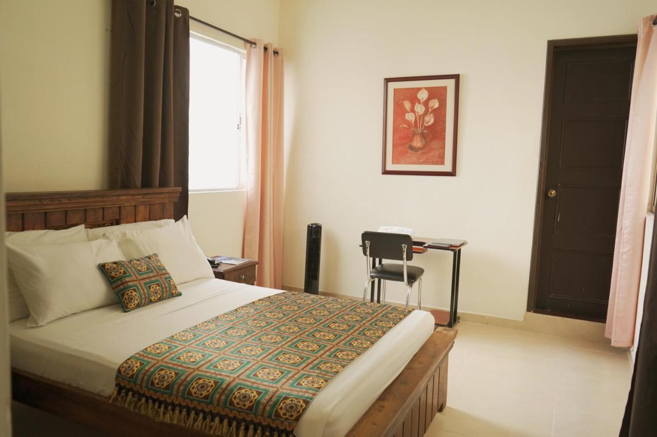 Hotel Cataluna - Soluciones Hoteleras เปเรย์รา ภายนอก รูปภาพ