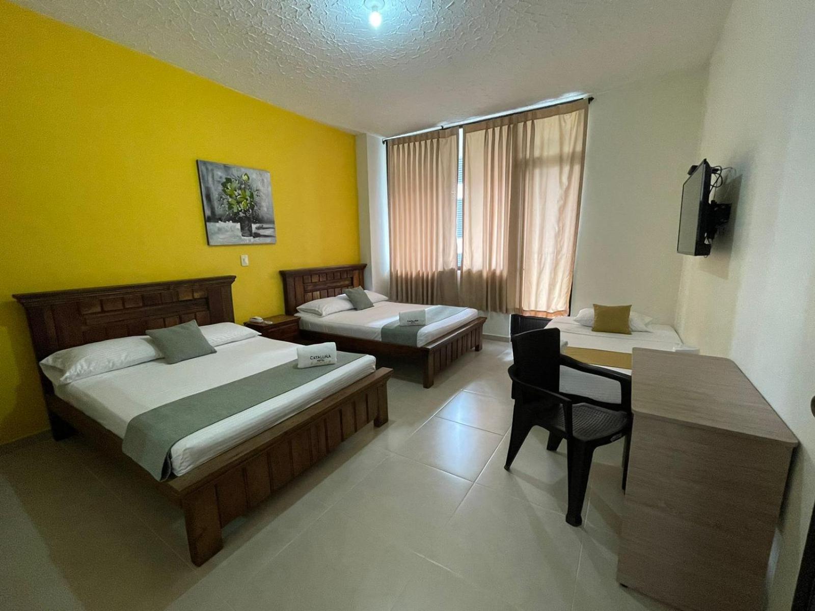 Hotel Cataluna - Soluciones Hoteleras เปเรย์รา ภายนอก รูปภาพ