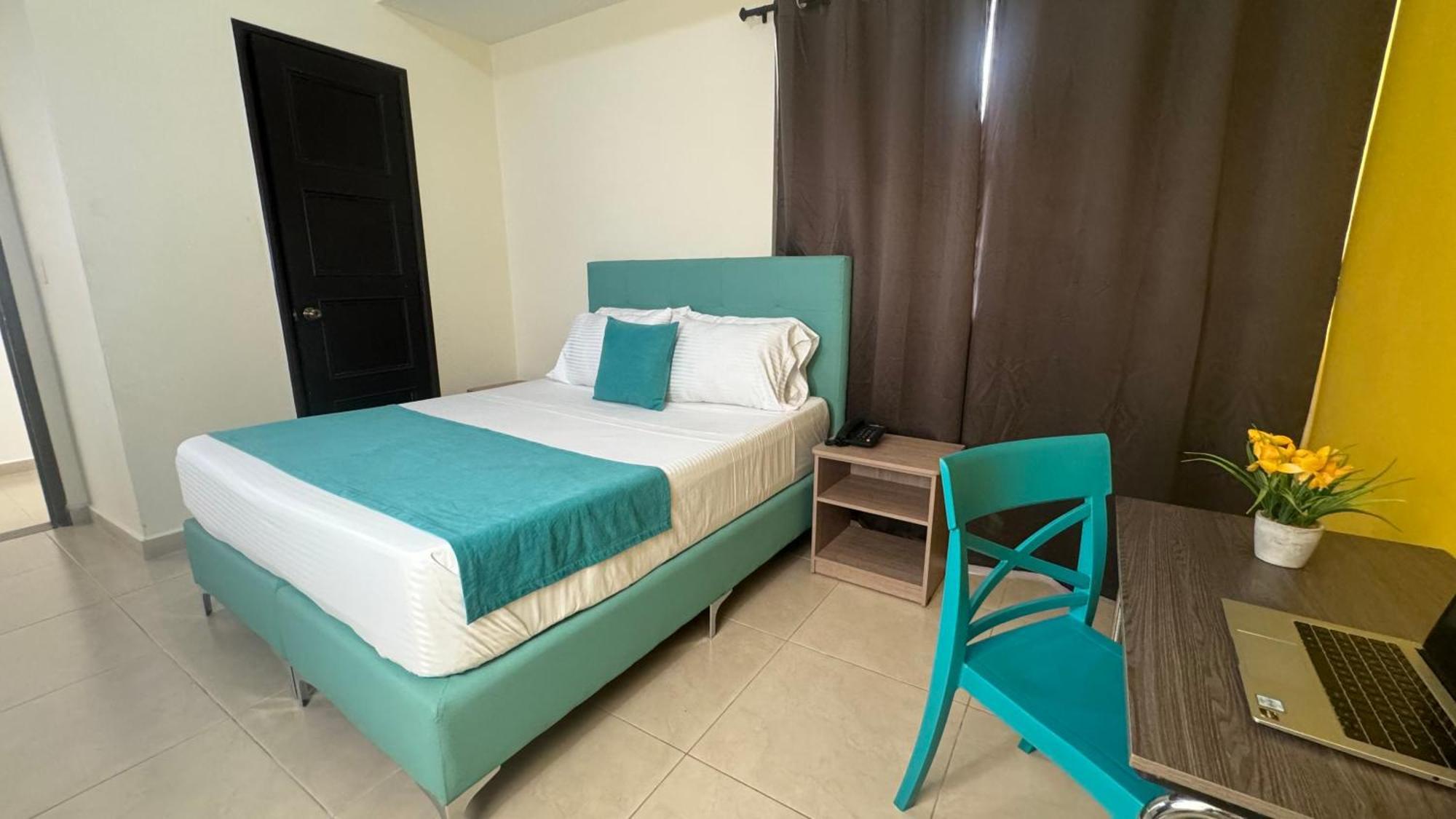 Hotel Cataluna - Soluciones Hoteleras เปเรย์รา ภายนอก รูปภาพ