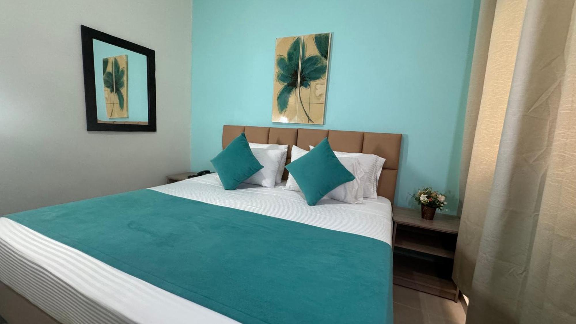 Hotel Cataluna - Soluciones Hoteleras เปเรย์รา ภายนอก รูปภาพ